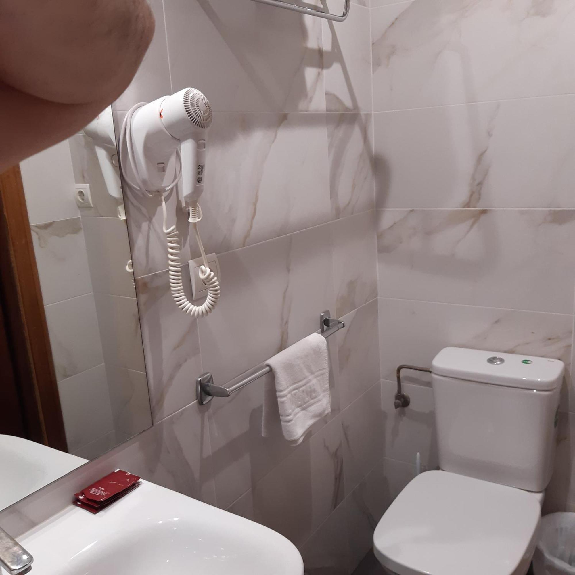 Hostal Lizana 2 Χουέσκα Εξωτερικό φωτογραφία