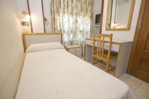 Hostal Lizana 2 Χουέσκα Δωμάτιο φωτογραφία